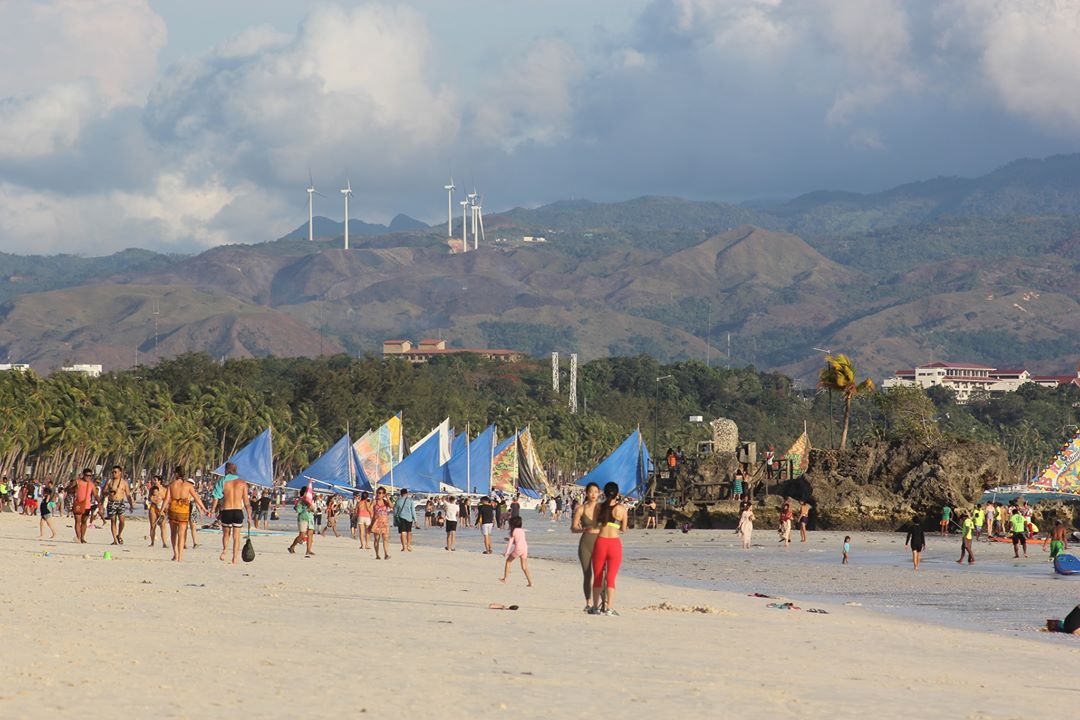 Foreign tourists visited philippines