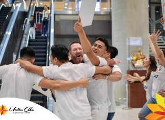 Free hugs at Mactan Cebu International Airport