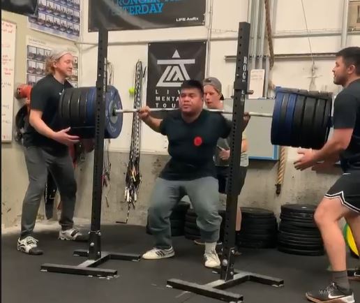 Jared Caguiat weightlifting