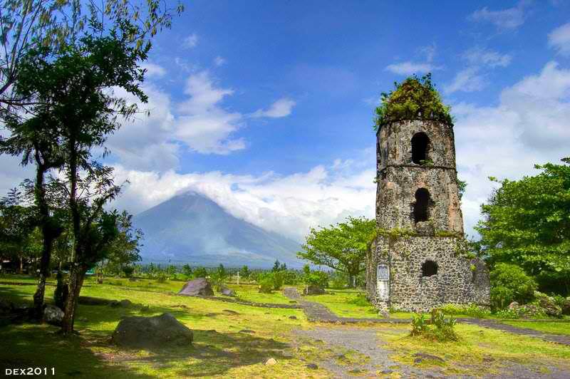 Cagsawa Ruins Mayon Volcano