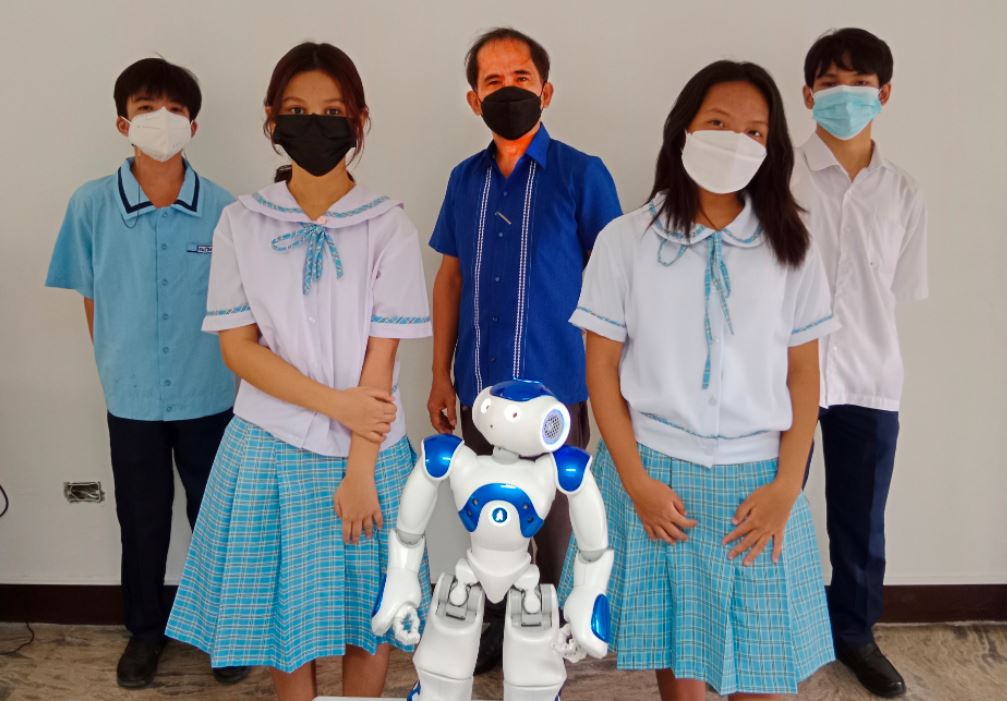 Makati's Pitogo High School National Robotics tilt